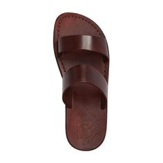 Model wearing Aviv brown, handmade leather slide sandals Diy Leather Working, Classic Sandals, Mens Slide Sandals, Ankle Strap Sandals Flat, Womens Slides Sandals, Two Strap Sandals, Double Strap Sandals, Adjustable Sandals, Stylish Footwear