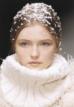 Court Aesthetic, Winter Elf, Glamorous Chic Life, Vlada Roslyakova, Snow Maiden, Winter Photoshoot, Fantasy Book