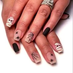 Black Halloween Nails, Short Fake Nails, Cute Halloween Nails, Spider Webs