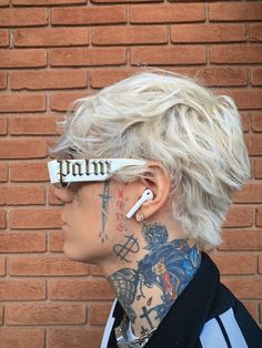 Platinum Blonde Hair Men Aesthetic, Platinum Silver Hair Men, Platinum Blonde Hair Man, Men’s Platinum Hair, Mullet Color, White Mullet, Men Blonde Highlights, Platinum Blonde Hair Men, Dyed White Hair