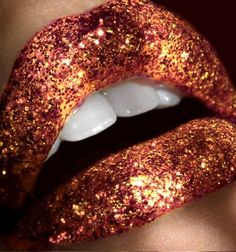 •(❣)•C⚬vєττ!ηg C⚬℘℘єя•(❣)• Glitter Wallpaper Iphone, Black Matte Lipstick, Festival Make Up, Glitter Texture, Glitter Lipstick, Glitter Gloss, Nice Lips, Kissable Lips, Glitter Lips