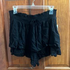 Brand New Size Large Black Skirt Black Cotton Skirt For Summer, Summer High Waist Black Mini Skirt, Black Casual Mini Skirt For Summer, Black Summer Mini Skirt, Black Casual Summer Skirt, Casual Black Summer Skirt, Summer Black Shorts With Pockets, Black High-waisted Skort For Summer, Black Summer Mini Skort