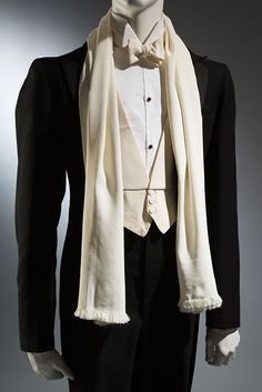 Wood Carlson Co. tailcoat with scarf. Black wool, 1935, New York, gift of Kay Kerr Uebel Tuxedo With Scarf Men, Vintage Tuxedo Men, Black Suit White Tie, 1930s Menswear, 1930s Men, That Dress, Mens Formal Wear, Vintage Mens Fashion, 1930s Fashion