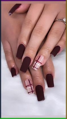 Oxblood Nails With Accent, Nov Nails Ideas, Mulberry Acrylic Nails, Fall Line Nails, Mate Fall Nails, Fall Nails With Burgundy, Fall Nails 2023 Ballerina, Thanks Giving Nails 2022, Fall Nails With Lines