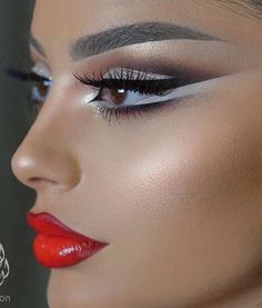 Black Eyeshadow Red Lips, Dance Show Makeup, Best Dewy Foundation, Bodybuilding Makeup, Glowy Dewy Makeup, Soft Pink Eyeshadow, Lipstick Makeup Tutorial, Pink Eyeshadow Tutorial, Usama Khan