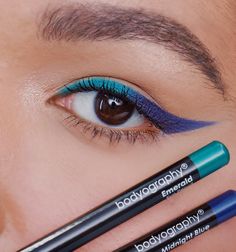 Blue Eye Pencil, Eye Makeup Guide, Eye Pencils, Makeup Order, Makeup Tutorial Eyeliner, Eye Makeup Pictures, Smink Inspiration, Easy Makeup