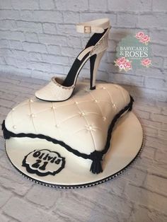 a cake that is shaped like a shoe