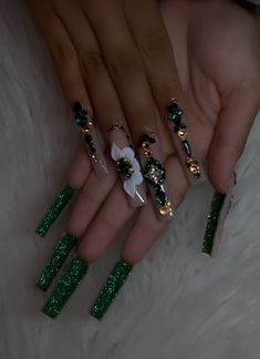 Sweet 16 Nails, Quince Nails, Quinceanera Nails, Emerald Nails, Green Acrylic Nails, Dark Green Nails, Long Acrylic Nail Designs, Long Acrylic Nails Coffin, Long Square Acrylic Nails