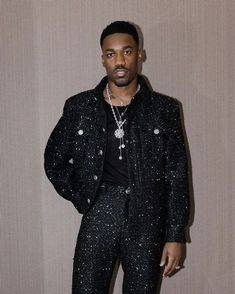 Glitz And Glam Outfit, Beyonce Concert Outfit, Beyonce Concert, Prom Blazers, Chanel Men, Party Outfit Men, Gender Fluid Fashion, Glam Outfit