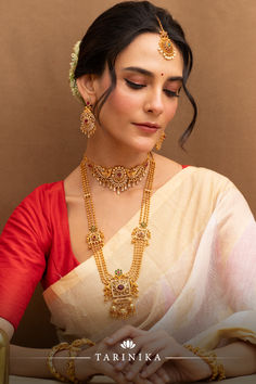 As the festive season approaches, selecting the perfect jewelry gift can be both exciting and meaningful. Here are some top-selling jewelry pieces across various categories that are ideal for holiday gifting. Shop now and make every moment sparkle!
.
#TarinikaJewelry #FestiveJewelry #JewelryGifts #HolidayStyle #BestsellingJewelry #IndianJewelry Top Selling Jewelry, Antique Jewelry Indian, Selling Jewelry, Top Selling, Festive Season, Holiday Fashion, Antique Collection, Indian Jewelry, Online Jewelry