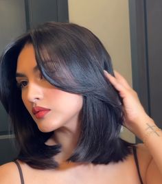 Becky G Haircut, Long Curtain Bangs Side Part, Becky G Short Hair, Becky G Hair, Soft Black Hair, Short Dark Hair, G Hair, Fall Hair Cuts, Shoulder Length Hair Cuts