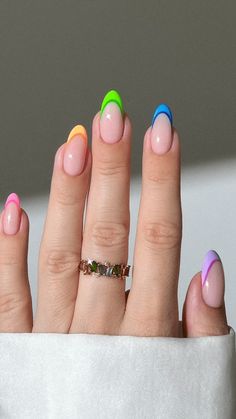 20 French Manicures With Color That Are Perfect for Your Next Summer Set Hibiscus Nail Art, Tokyo Tea, Kutek Disney, Summer Manicure, Girly Acrylic Nails, Casual Nails, Almond Nails Designs, Vacation Nails