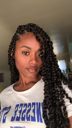 Passion Twists Side Part, Faux Locs Side Part, Side Part Passion Twist, Passion Twists Parting, Passion Twist With Curls, Passion Twists Braids, Long Passion Twist, Passion Braids