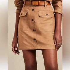 Banana Republic Vegan Suede Mini Skirt Tan Never Worn Beige Mini Skirt With Pockets For Fall, Fall Beige Mini Skirt With Pockets, Mini Skirt With Pockets For Day Out In Fall, Fall Mini Skirt With Pockets For Day Out, Fall Skirt With Pockets For Day Out, Suede Mini Skirt, Size 20, Banana Republic, Mini Skirt