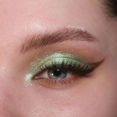 Tinkerbell Makeup, Fairy Eye Makeup, Mekap Mata, Prom Eye Makeup, Make Up Ideas, Tell Me Why, Eye Pictures, Painted Faces