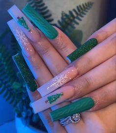 Year Nails, Nail Art Noel, Green Acrylic Nails, Blue Acrylic Nails, Nails Winter