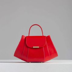 Luxury Large Capacity Top Handle Flap Bag, Luxury Large Capacity Crossbody Evening Bag, High-end Evening Box Bag With Large Capacity, High-end Large Capacity Box Bag For Evening, Evening Flap Shoulder Bag With Large Capacity, High-end Satchel Evening Bag For Shopping, Luxury Red Handheld Box Bag, Large Capacity Crossbody Flap Bag For Evening, Large Capacity Evening Crossbody Flap Bag