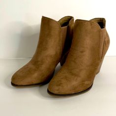 Women’s Forever Boots Size 7.5 Heel Size 4 Inches Color Brown Slip Up No Zipper Brand New Forever 21 Casual Round Toe Heels, Casual Round Toe Heels By Forever 21, Casual Fall Boots By Forever 21, Chic Forever 21 Spring Boots, Casual Boots By Forever 21, White Combat Boots, Pink Suede Heels, Tan Booties, Faux Leather Boots