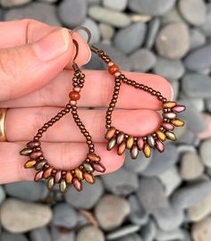 Diy Beaded Earrings Tutorials, Boho Earrings Diy, Beadwork Jewelry, Jewelry Rustic, Duo Beads, Earrings Fall