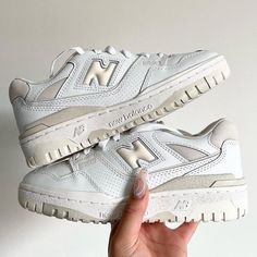 Shoe Aesthetic, New Balance Shoe, New Balance 550 White, Trendy Shoes Sneakers, Shoe Wishlist, Balance Sneakers, Cute Sneakers, Fresh Shoes, Elegante Casual