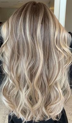 Dirty Blonde Hair With Highlights, Cute Summer Hair, Summer Hair Color Ideas, Bright Blonde Hair, Brunette Hair With Highlights, Dyed Blonde Hair, Brown Hair With Blonde Highlights