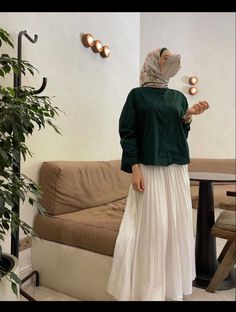 Modest Casual Outfits, Muslimah Outfit, Modern Hijab Fashion, Muslim Outfits Casual, Muslim Fashion Hijab Outfits, Hijabi Fashion Casual, Muslim Women Fashion, Ootd Dress