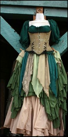 Amara Ren Faire Costume, Fair Outfits, Mode Costume, Idee Cosplay, Mode Boho, Medieval Dress, Fantasy Costumes