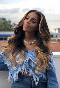 This color and this texture of Body Wave Hair are everything! Flips Hair, Bday Hair, Queens Crown, Ombre Blond, Hair Blond, Latest Hair, Ombre Hair Color