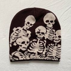 Y2k 2000s Grunge Brown And Cream Skeleton Skull Crew Beanie These Beanies Are Unisex! 100% Acrylic Super Soft And Cozy Brand New Cool Beanies For Men, Thrift Accessories, Trendy Beanies, Grunge Hats, Punk Hats, Beanie Ideas, Grunge Beanie, Y2k Beanie, Skeleton Clothes