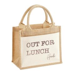 This is a handmade itemPlease allow up to 3 working days before despatch for all handmade orders.This Personalised Jute Lunch Bag is the perfect sized lunch bag to take to work. Lunch in style with this natural 100% cotton canvas lunch bag with front pocket.  Personalised with the name of your choice this Out For Lunch Lunch Bag with front pocket makes a lovely gift for friends, loved ones, teachers and colleagues. An Eco Friendly Lunch Bag is a great option for reducing how much plastic you use Jute Lunch Bags, Small Lunch Bags, Large Shopper Bag, Personalized Lunch Bags, Canvas Lunch Bag, Neuer Job, Bag Lunch, Sac Lunch, Bridesmaid Gift Boxes