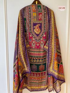 Mirror Work Dupatta, Mirror Work Embroidery, Embroidery Suit, Basic Embroidery Stitches, Pakistani Dress, Quick Outfits