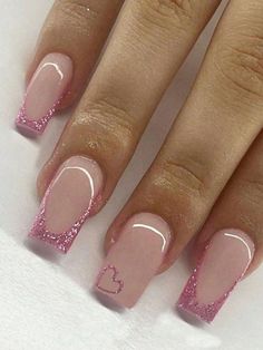 Nail Whitening, Fancy Nails Designs, Nagel Tips, Simple Gel Nails, Girly Acrylic Nails, French Tip Acrylic Nails, Nail Art Set, Short Square Acrylic Nails, Unique Acrylic Nails