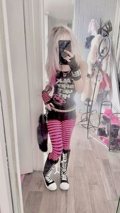 2012 Emo Aesthetic, Pink And Black Scene Outfit, Scene Pink Outfit, Scene Fashion Aesthetic, Pink And Black Alt Outfit, Scene Outfits Winter, Easy Scene Outfits, Scene Outfits Ideas, Scene Winter Outfits