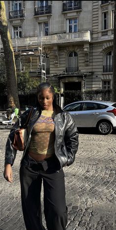 Leather Jacket Outfit Black Women, Jacket Outfit Black Women, Thick Outfits, Masc Fem, Black Leather Jacket Outfit, Clean Girl Outfits, Outfit Black Women, Aesthetic Clean Girl, Leather Jacket Outfit