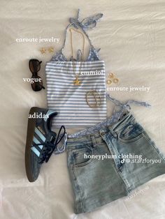 #summer #summeroutfits #summeroutfitideas #outfitinsposummer #outfit #outfitinspo #sambas #sambaoutfitas #adidas #spezials #denimskirt #goingoutoutfit #adidasshoestyled #sambasstyled #spezialsstyled #springoutfits #summeroutfitinspo #backtoschooloutfits #notmypicture Outfits With Sambas, Adidas Spezials, Samba Outfit, Outfit Inspo Casual, Simple Trendy Outfits, Cute Everyday Outfits