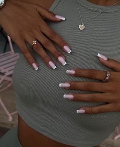 Nagel Tips, French Tip Acrylic Nails, Work Nails, French Acrylic Nails, Pink Acrylic Nails, Girls Nails, Square Acrylic Nails, Manicure Y Pedicure