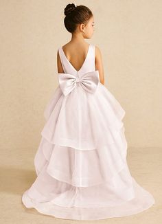 We encourage all our flower girls to feel like the princess they are while wearing Pumpkin. Made from matte satin and tulle, she features a scoop neckline, a bow tie belt, a ruched A-line silhouette, and a tiered tulle skirt trimmed with horsehair. Petal Flower Girl Dress, Tiered Tulle Skirt, Pumpkin Flower, Tulle Flower Girl, Petal Flower, Flower Girl Dresses Tulle, Matte Satin, Flower Girls, Horse Hair