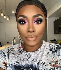 Makeup With Eyeshadow, Applying Eyeshadow, Birthday Makeup Looks, Dewy Makeup Look, Makeup Pics, Brown Girls Makeup, Carnival Makeup, Makeup For Black Skin, Brown Skin Makeup