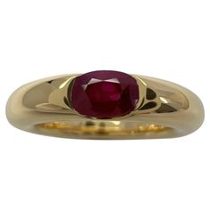 Vintage Cartier Deep Red Ruby 18k Yellow Gold Solitaire Band Ring. Stunning yellow gold ring set with a deep red ruby. Fine jewellery houses like Cartier only use the finest of gemstones and this ruby is no exception. An excellent quality ruby with fine colour and a very good oval cut. Measures 6x4mm approx. 0.60 carat. The ruby has some small natural inclusions but still a clean stone. The ring is signed Cartier 750 with serial numbers and a French eagle hallmark. Ring size UK J1/2 - US 5 - EU4 Vintage Cartier Watch, Ruby Ring Designs, Shiny Ring, Red Engagement Ring, Yellow Gold Solitaire Ring, Solitaire Bands, Red Stone Ring, Yellow Gold Solitaire, Gold Solitaire Ring