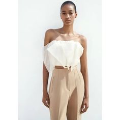 Sold Out On Zara Website - High Waisted Pants With Pronounced Seams At Front And Back. Front Welt Pockets. Front Zip, Metal Hook, And Inside Button Closure. Elegant Cropped Beige Bottoms, Elegant Cropped Bottoms For Spring, Elegant Cropped Bottoms For Summer, Chic Beige Cropped Bottoms, Cropped Linen Trousers, Crochet T Shirts, Sequin Rompers, Strapless Crop Top, Scarf Top