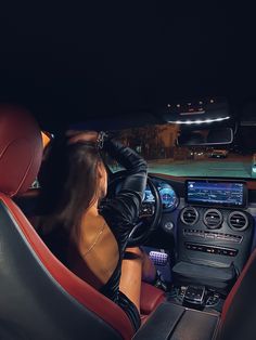 Girls outfit night Car Poses, Makijaż Smokey Eye, Car Aesthetic, Dark Feminine Aesthetic, Foto Poses, Future Lifestyle, Dream Lifestyle, Instagram Photo Inspiration, Ideas For Instagram Photos