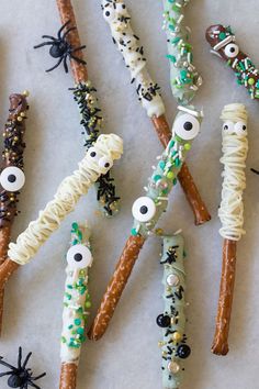 halloween pretzels with googly eyes and sprinkles