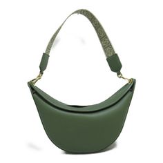 Used Loewe Luna Shoulder Bag, Lambskin, Women's, Green (Sku: Gzl13xfa) === General === Brand : Loewe === Design === Type : Shoulder Bag Material : Leather Leather/Fur Type : Lambskin Color : Green Gender : Women === Size === Size (Hxwxd) : 21cm X 27cm X 6cm / 8.26'' X 10.62'' X 2.36'' === Included Items === Accessories : Dust Bag, Shoulder Strap Accessories Notice : Before Purchasing, Please Refer To The Images Of The Accessories Included With The Item. === Condition === Condition : Used (Very G Loewe Bags, Loewe Bag, Bag Green, Sheep Leather, Green Bag, Bag Shoulder, Woman Colour, Shoulder Bag Women, Bags Women