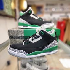 Aj3 Pine Green Size 7.5 Brand New Air Jordan 4 Green With Boost Midsole, Green Air Jordan 4 With Boost Midsole, Green Sporty Air Jordan 4 With Round Toe, Sporty Green Air Jordan 4, Green Lace-up Jordan Shoes With Air Max Cushioning, Green Leather Basketball Shoes With Air Cushioning, Jordan 3 Pine Green, Jordan 4 Fire Red, Jordan 4 Red