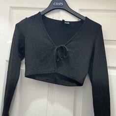 Size: Small Never Worn Casual Black Crop Top For Winter, H And M, Tie Top, Black Tie, Womens Sizes, Womens Tops, Women Shopping, Clothes, Black