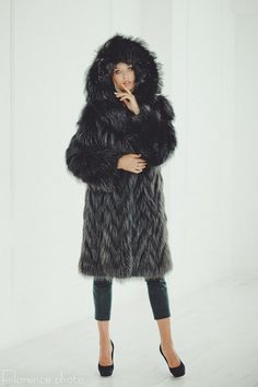 Womens Winter Jacket, Fur Street Style, Raccoon Fur Coat, Long Winter Coats Women, Winter Coat Women, Hooded Winter Coat, Real Fur Coat, Fur Clothing, Long Winter Coats