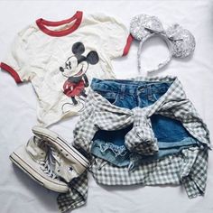 Disneyland Costumes, Disney Bound Outfits Casual, Disney Themed Outfits, Disney Photo Ideas