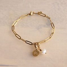 Preppy Jewelry, Pretty Jewelry Necklaces, Fancy Jewellery Designs, Wrist Jewelry, Modern Muse, Beads Bracelet Design, Stylish Bracelet, Homemade Jewelry