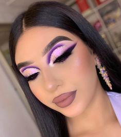 Full Glam Purple Makeup, Hoco Makeup For Purple Dress, Extra Eyeshadow Looks, Purple Makeup For Prom, Makeup Looks Ideas Creative, Wedding Makeup Lavender, Purple Makeup Looks For Prom, Makeup Ideas Purple Eyeshadow, Purple Prom Makeup Black Women