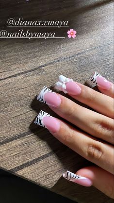 Short Acrylic Duck Nails, Freestyle Nail Sets, Short Duck Nails Acrylic Y2k, Classy Duck Nails, Duck Nail Designs Y2k Short, Short Duck Nails Acrylic Junk, Y2k Short Junk Nails, Freestyle Duck Nails, Short Freestyle Nail Designs